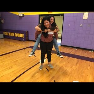 Meet your Posher, Lucy